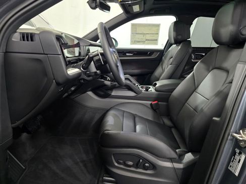 New 2026 Porsche Cayenne AWD/4WD image 14