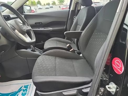 Used 2022 Nissan Kicks S FWD image 8
