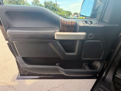 Used 2020 Ford F150 Lariat AWD/4WD image 24