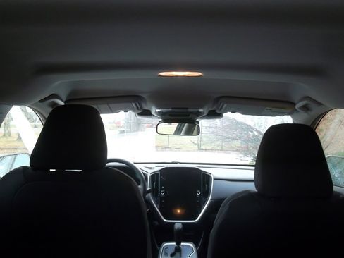 Used 2024 Subaru Crosstrek 2.0i Premium image 15