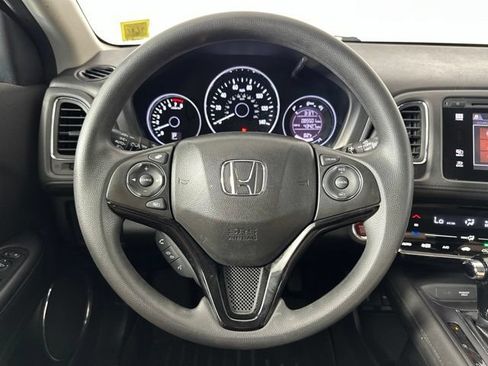 Used 2018 Honda HR-V EX image 14