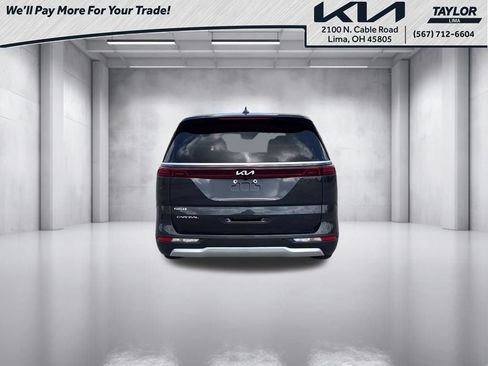 Used 2024 Kia Carnival LX FWD image 18