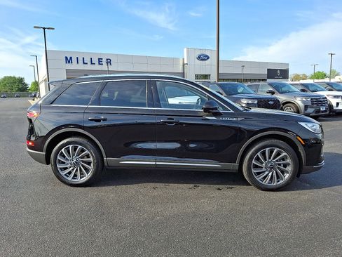 Certified 2023 Lincoln Corsair Reserve w/ Equipment Group 201A image 7