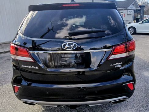 Used 2017 Hyundai Santa Fe Limited image 5