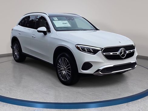 New 2026 Mercedes-Benz GLC 300 4MATIC image 3