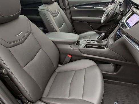 Certified 2023 Cadillac XT5 Premium Luxury w/ LPO, Floor Liner Package image 27