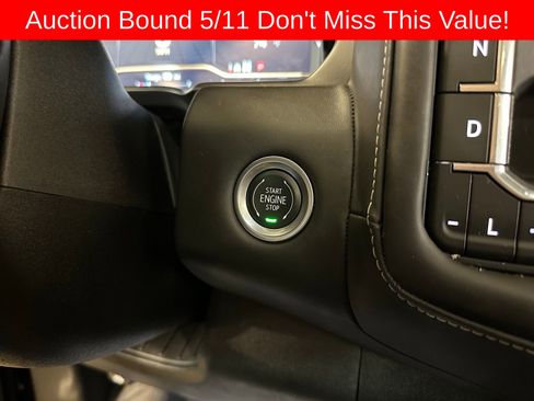Used 2024 GMC Yukon Denali Ultimate AWD/4WD image 23