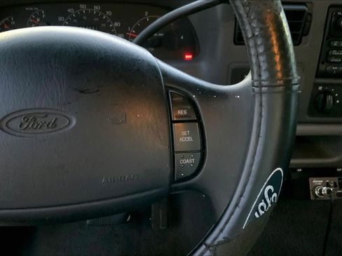 Used 2001 Ford F250 XLT AWD/4WD image 23