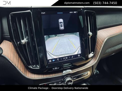 Used 2023 Volvo XC60 B5 Ultimate w/ Climate Package FWD image 39