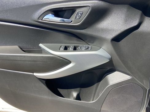 Used 2024 Chevrolet Trax LS FWD image 16
