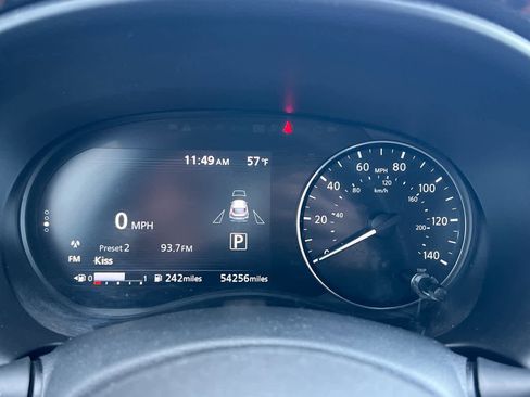 Used 2023 Nissan Kicks SR image 31