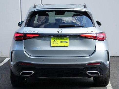 Used 2025 Mercedes-Benz GLC 350e 4MATIC w/ AMG Line image 58