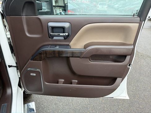 Used 2016 GMC Sierra 2500 Denali w/ Duramax Plus Package image 21