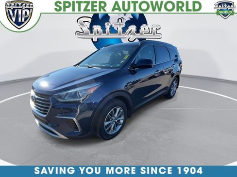 Used 2018 Hyundai Santa Fe SE w/ Cargo Package image 4