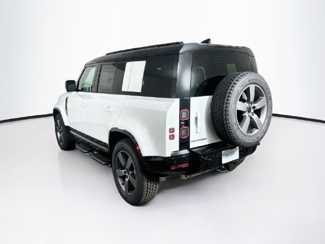 New 2026 Land Rover Defender 110 X-Dynamic SE AWD/4WD image 7