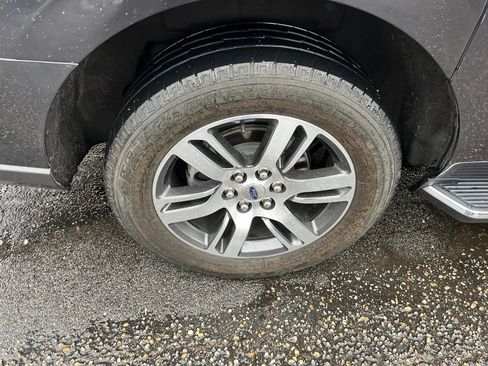 Used 2023 Ford Expedition Max Limited RWD image 11
