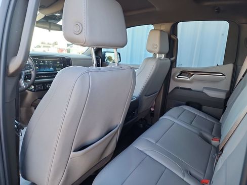 Certified 2026 Chevrolet Silverado 1500 RST AWD/4WD image 41