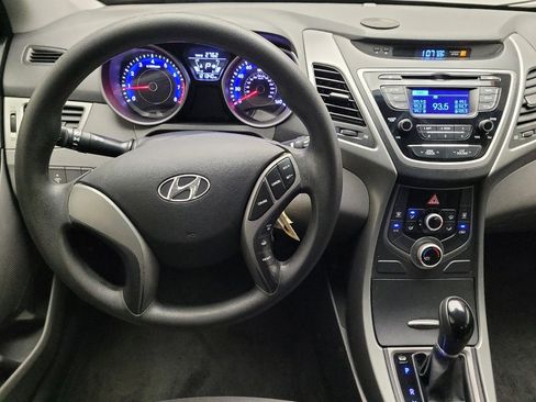Used 2014 Hyundai Elantra SE FWD image 22