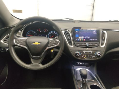 Used 2022 Chevrolet Malibu LT FWD image 22