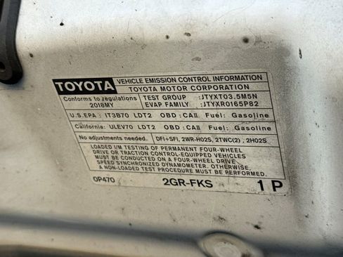 Used 2018 Toyota Tacoma TRD Sport image 37