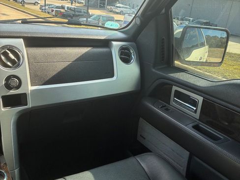Used 2014 Ford F150 Platinum image 21