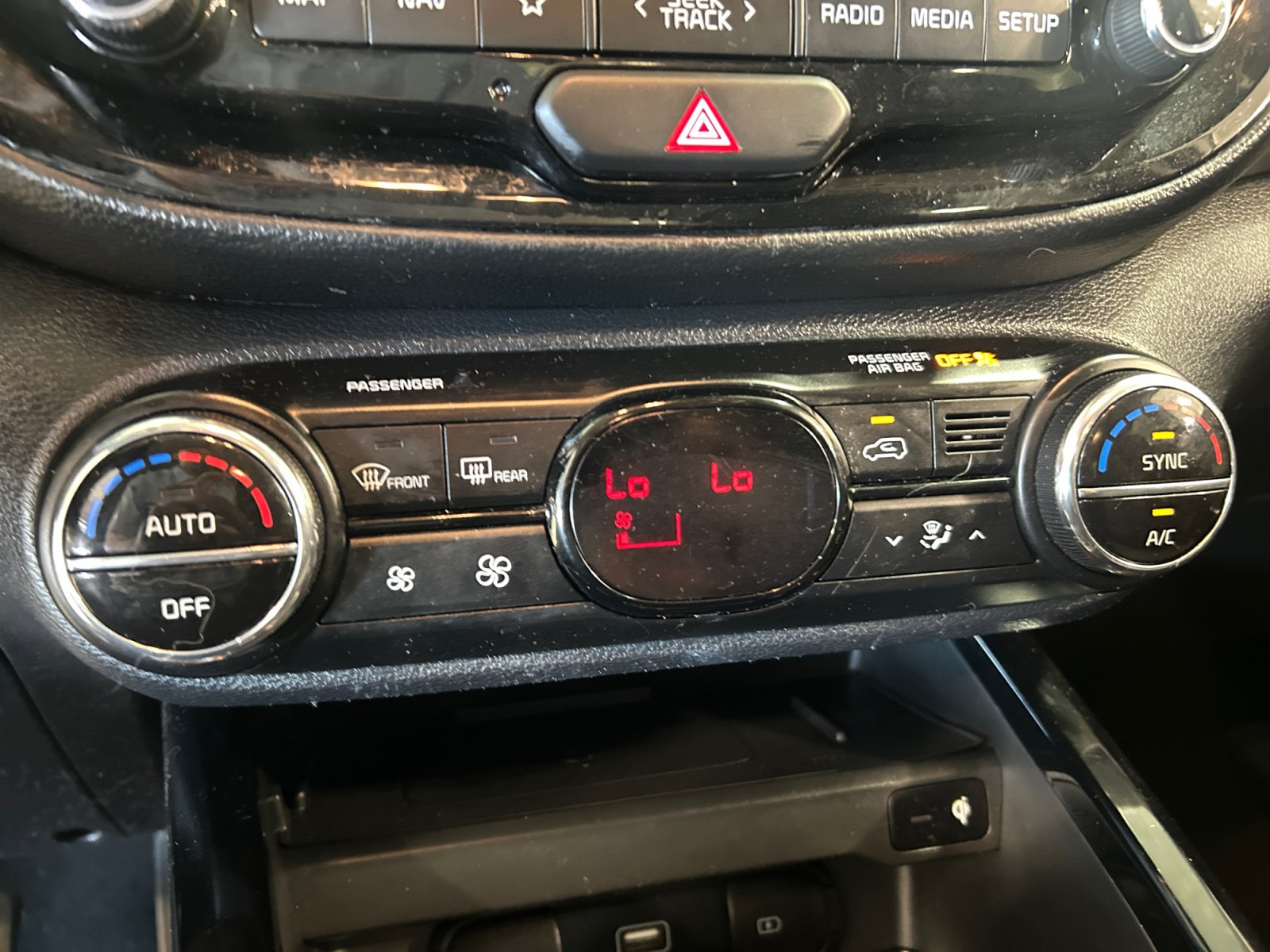 Used 2020 Kia Soul EX FWD image 16