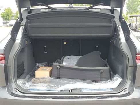 New 2026 Jaguar F-PACE R-Dynamic S image 7