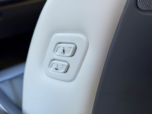 Used 2024 Kia EV9 GT-Line image 37