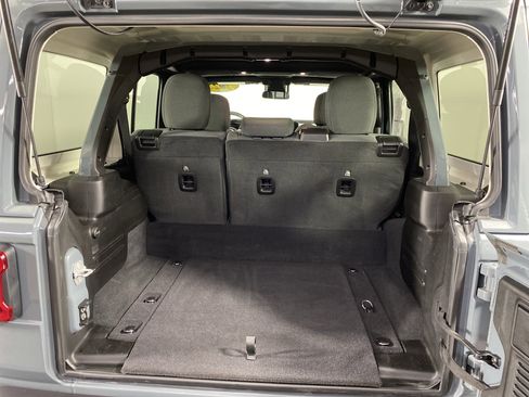 Used 2025 Jeep Wrangler Sahara w/ Safety Group image 32