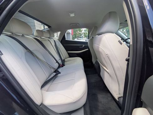 Used 2025 Hyundai Sonata SEL FWD image 28