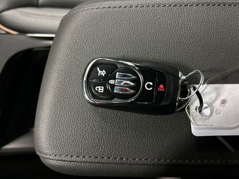 New 2026 Buick Envista Avenir FWD image 20