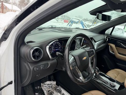 Used 2019 Chevrolet Blazer Premier w/ Sun and Wheels Package image 8