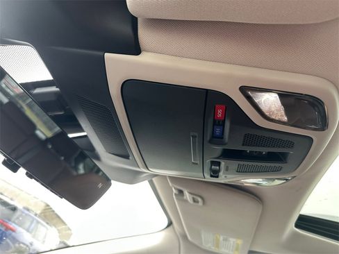 Used 2023 Subaru Outback Touring XT image 28