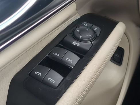 Used 2023 Cadillac CT4 Luxury w/ Sun And Sound Package RWD image 27