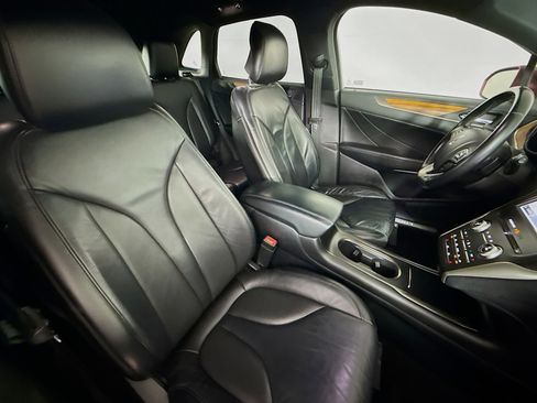 Used 2019 Lincoln MKC Select w/ Select Plus Package image 35