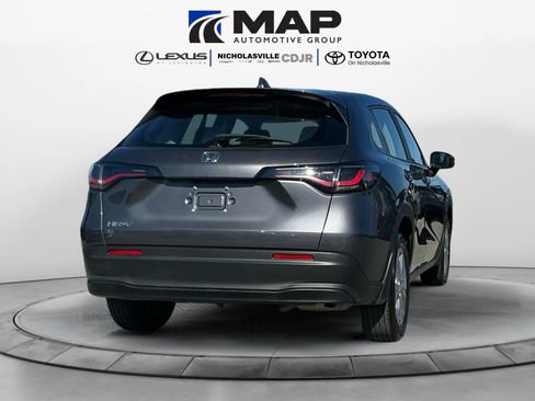 Used 2023 Honda HR-V LX image 5