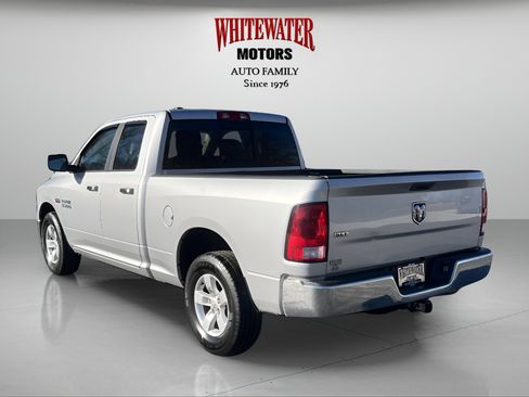 Used 2015 RAM 1500 Classic SLT image 3