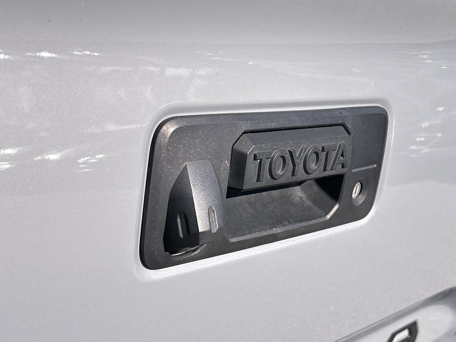 Used 2021 Toyota Tacoma 4x4 Double Cab image 10