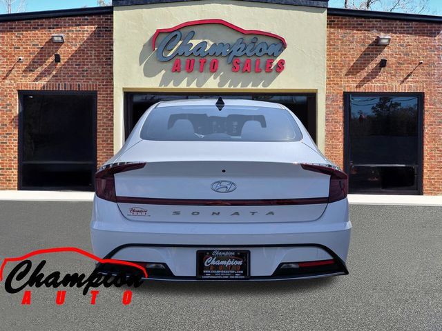 Used 2023 Hyundai Sonata SE FWD image 5