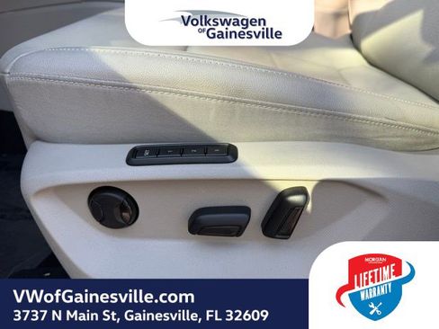 Certified 2021 Volkswagen Atlas SEL AWD/4WD image 21