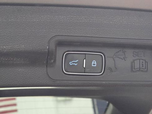 Used 2023 Ford Explorer ST-Line w/ Class IV Trailer Tow Package image 31