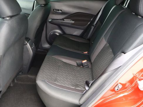 Used 2024 Nissan Kicks SV FWD image 19