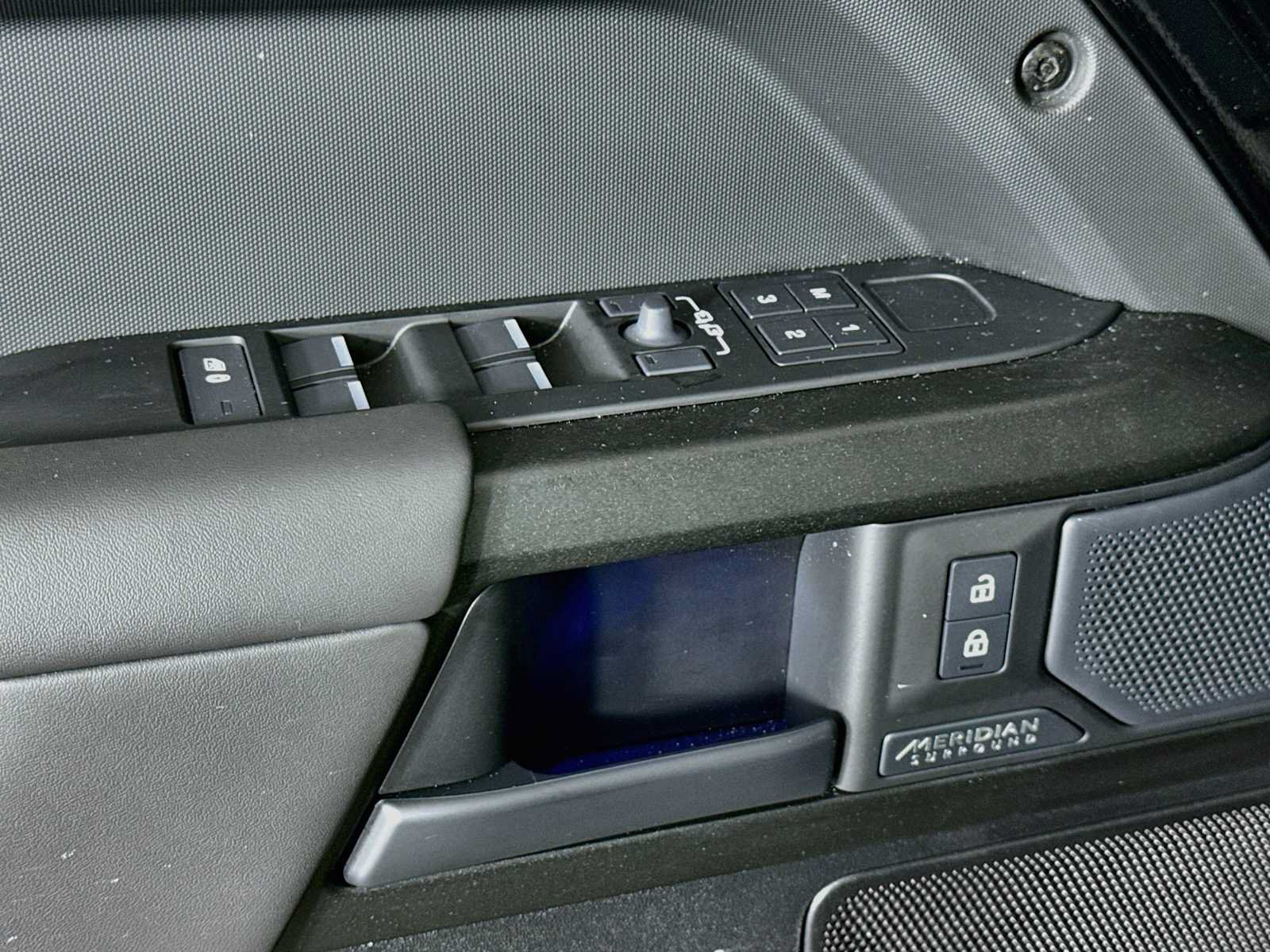 New 2026 Land Rover Defender 110 OCTA AWD/4WD image 19