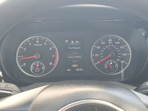 Used 2023 Kia K5 LXS image 25