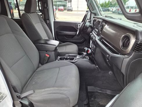 Used 2021 Jeep Gladiator Sport AWD/4WD image 14