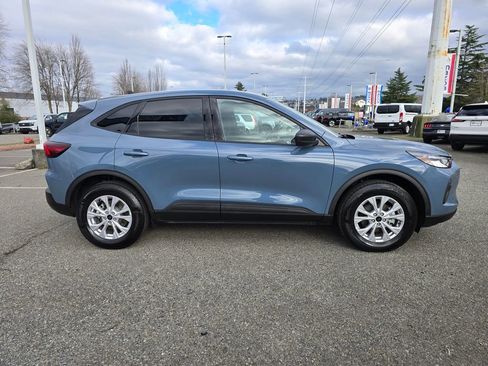 Used 2025 Ford Escape Active w/ Active Premium Tech Pack image 4