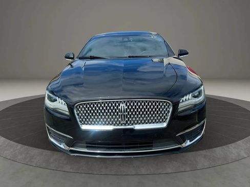 Used 2017 Lincoln MKZ Reserve w/ Technology Package FWD image 2