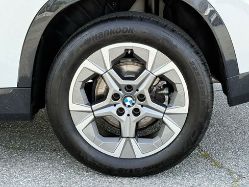 Used 2025 BMW X1 xDrive28i w/ Technology Package image 19