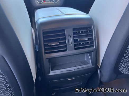 Used 2016 Mercedes-Benz GLE 350 image 27