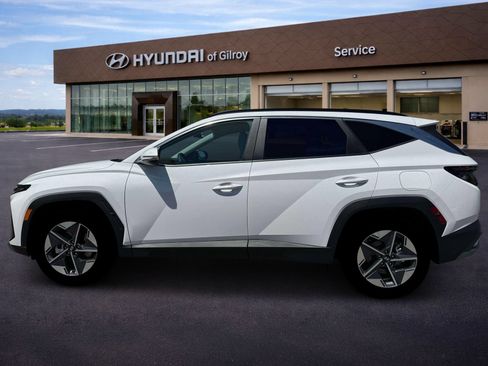 New 2026 Hyundai Tucson SEL FWD image 3